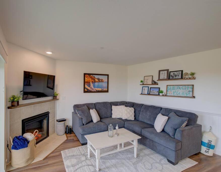 Beach Please-Updated Home With Ocean Views Long Beach Extérieur photo