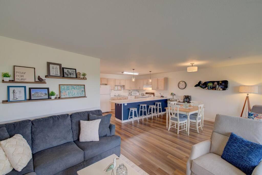 Beach Please-Updated Home With Ocean Views Long Beach Extérieur photo